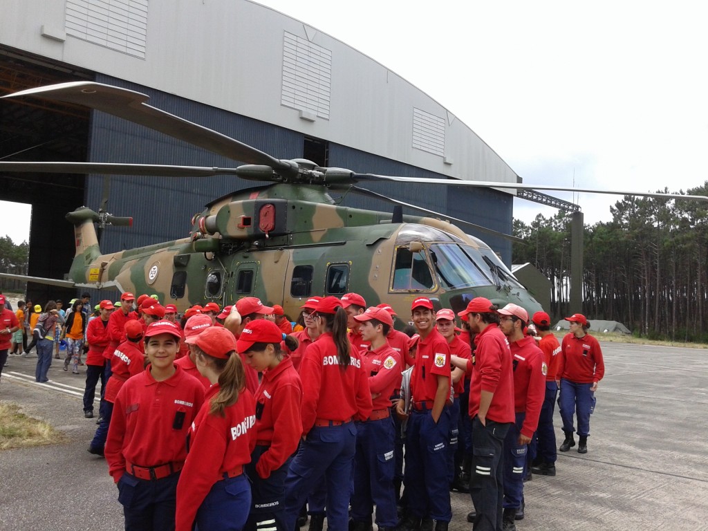 20140717_124317 Escola de Infantes Visita Base Aérea de Maceda